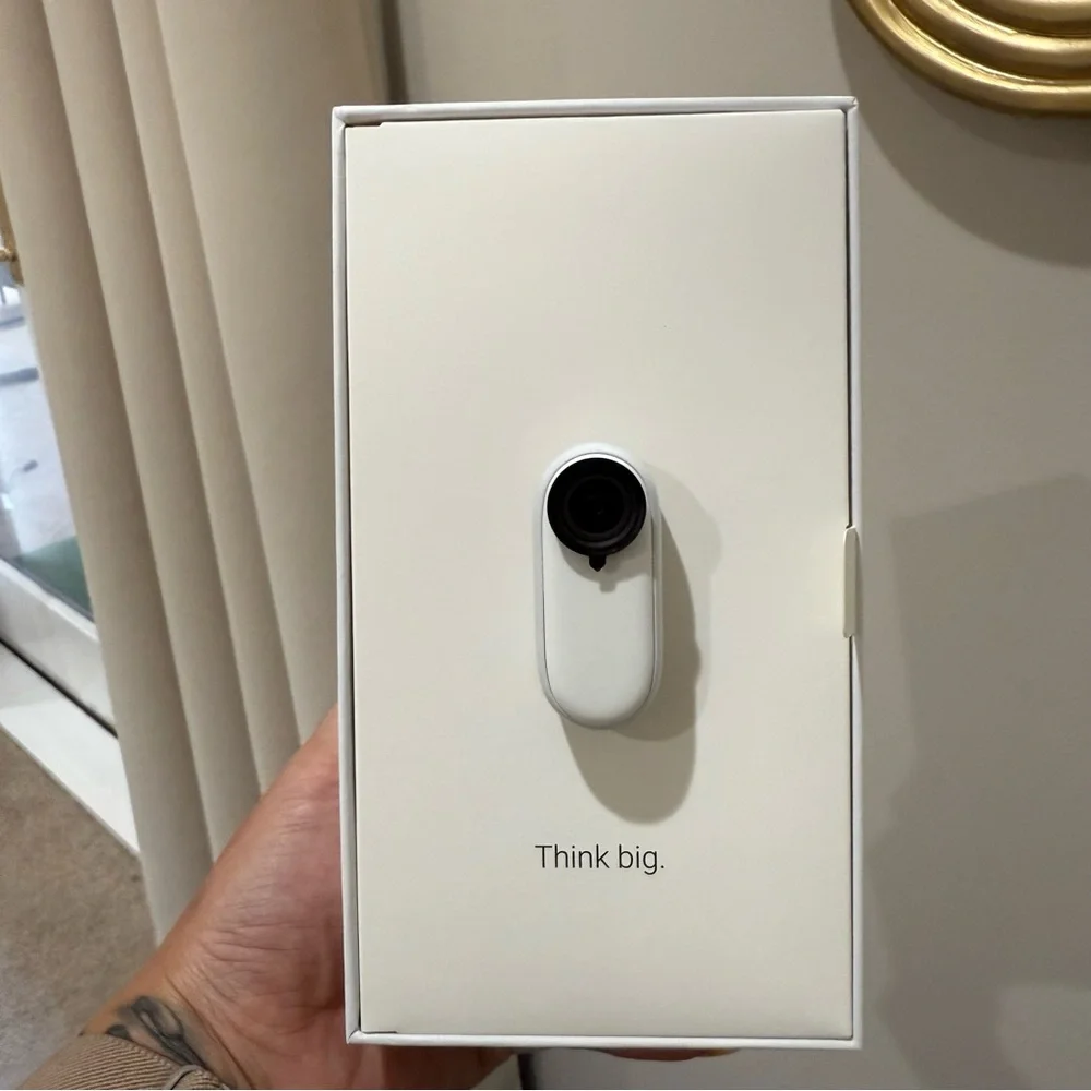 GO 2 White Action Camera